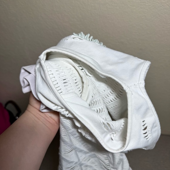 Bundle Alo Yoga Vixen Fitted Tops - Picture 4 of 4